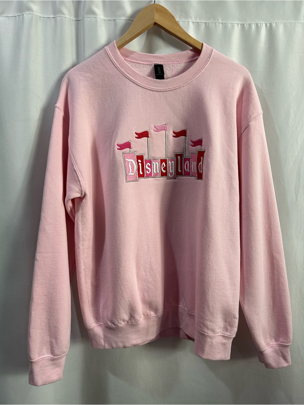 EUC Iconic Disney Pink Embroidered Disneyland Crewneck Sweatshirt - Women's